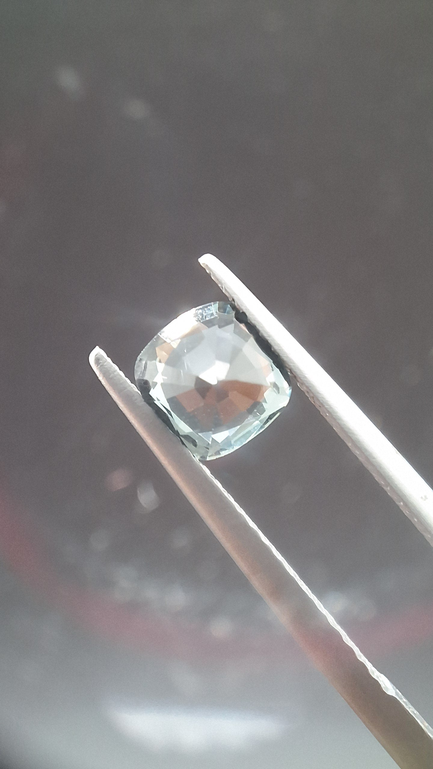 Grey Spinel