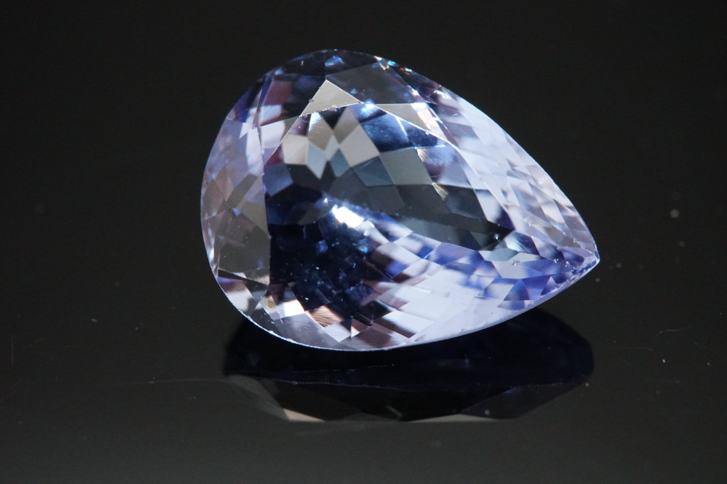 Natürlicher Tansanit aus Tansania – 3,62 ct – Birnenschliff – Unbehandelt