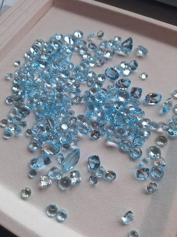 Sky blue Topaze ( mixed shapes/mixed sizes)