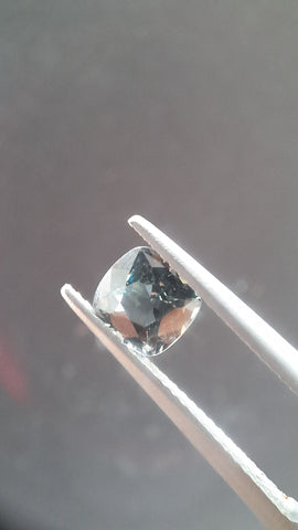 Grey Spinel
