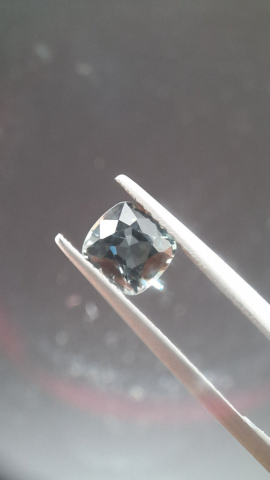 Grey Spinel