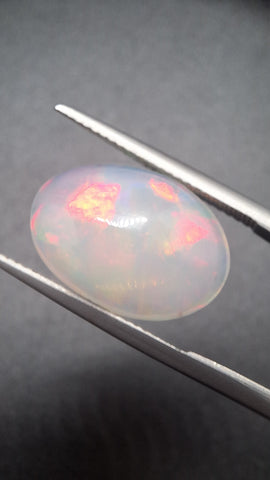 Opal oval