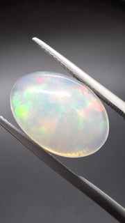 Opal oval
