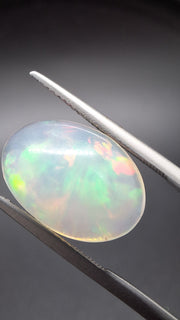 Opal oval