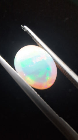 Opal oval