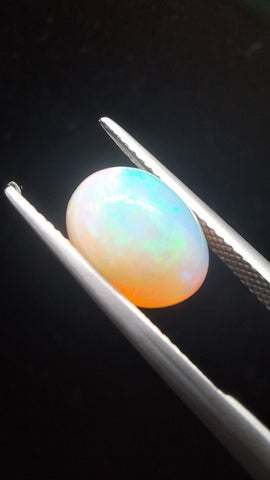 Opal oval