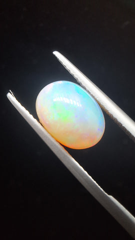 Opal oval