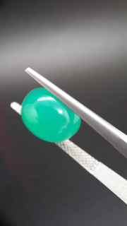 Chrysoprase cabochon