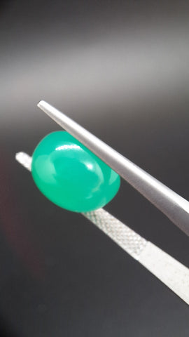 Chrysoprase cabochon
