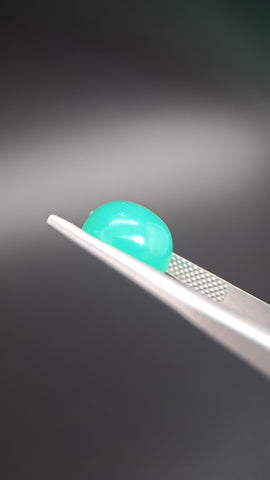 Chrysoprase cabochon