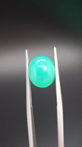 Chrysoprase cabochon