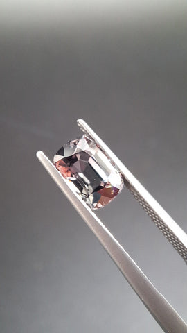 Grey Spinel