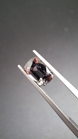 Grey Spinel