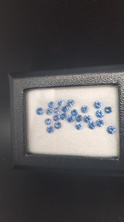 Round calibrated blue saphir
