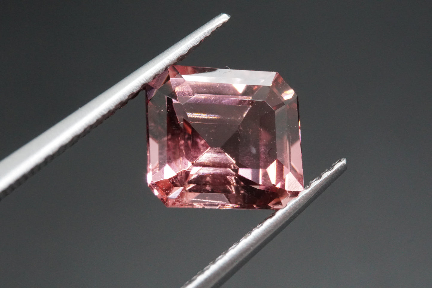 Natürlicher rosa Turmalin aus Madagaskar – 3,04 ct – Achteckschliff (Smaragdschliff)