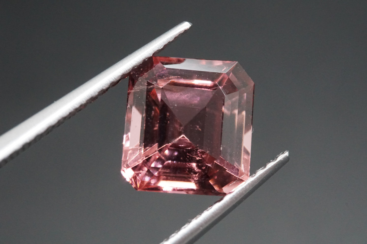 Natürlicher rosa Turmalin aus Madagaskar – 3,04 ct – Achteckschliff (Smaragdschliff)