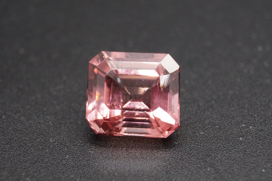 Natürlicher rosa Turmalin aus Madagaskar – 3,04 ct – Achteckschliff (Smaragdschliff)
