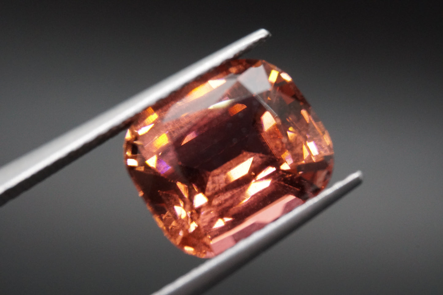 Natürlicher Turmalin aus Madagaskar – 4,81 ct – Kissenschliff – Unbehandelt