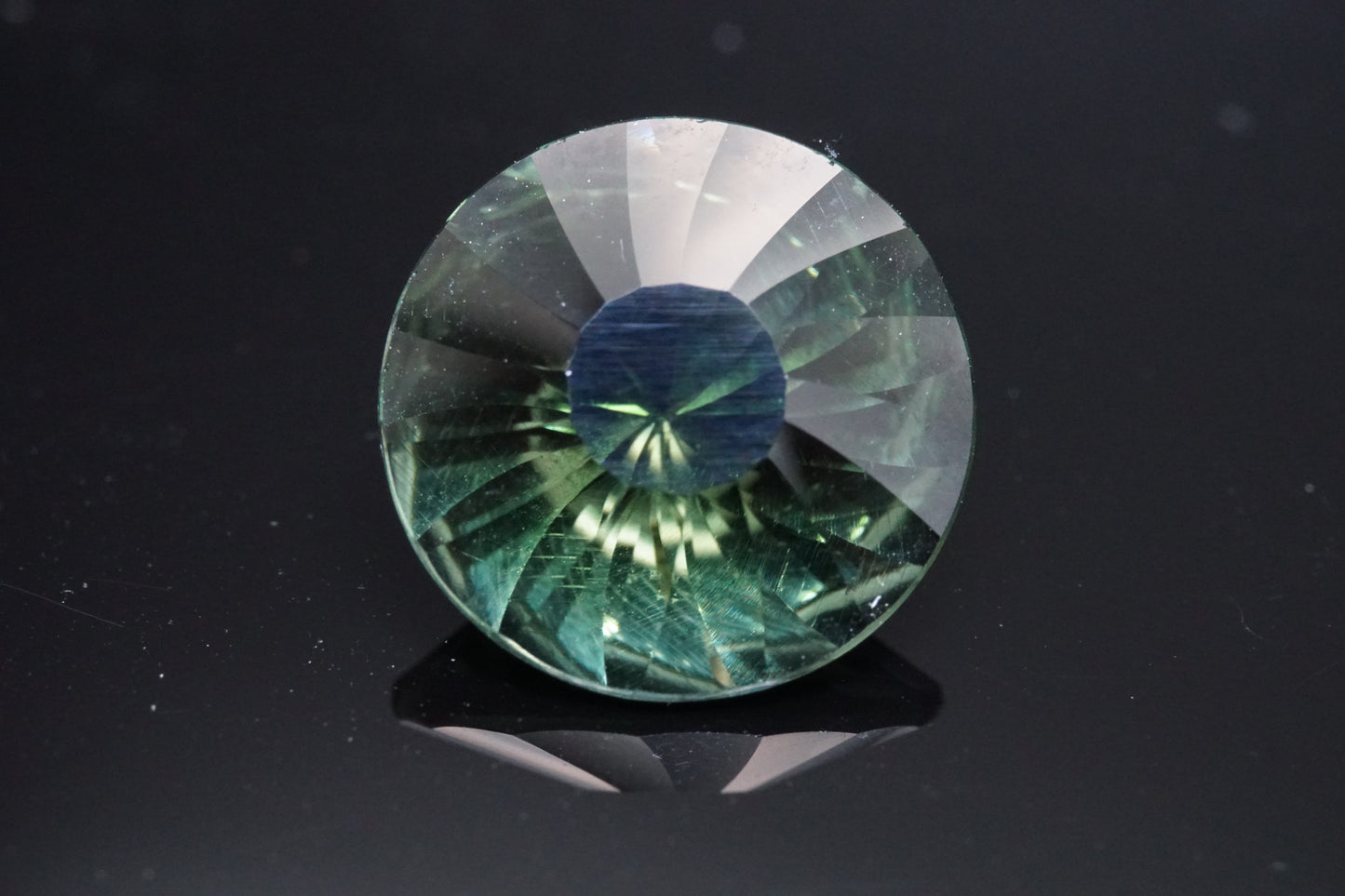 Natürlicher Turmalin aus Madagaskar – 3,95 ct – Laserschliff (Rund) – Unbehandelt