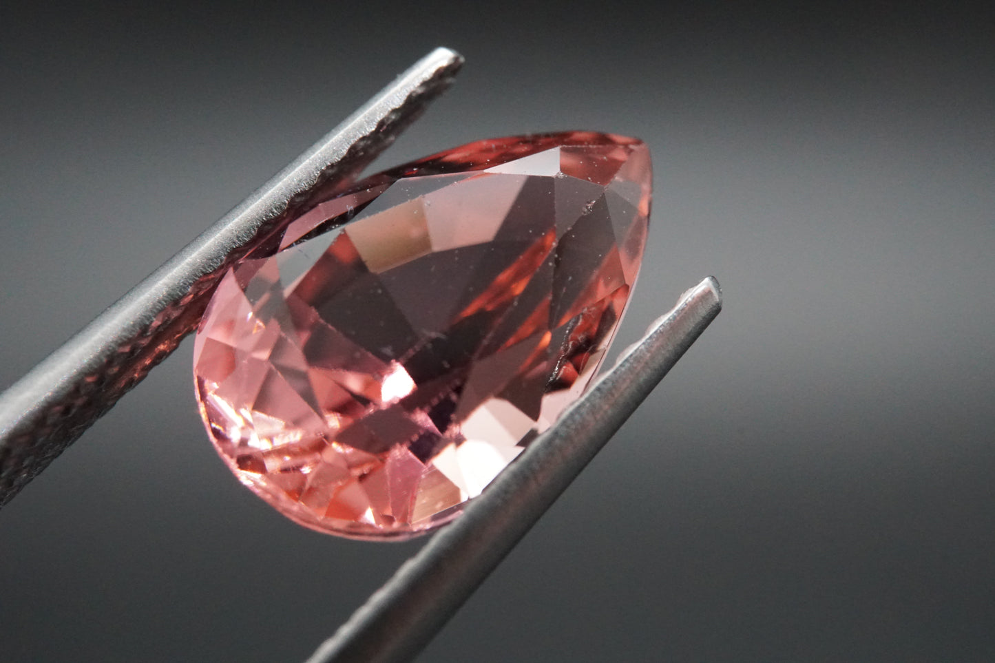 Natürlicher Turmalin aus Afghanistan – 3,09 ct – Birnenschliff – Unbehandelt
