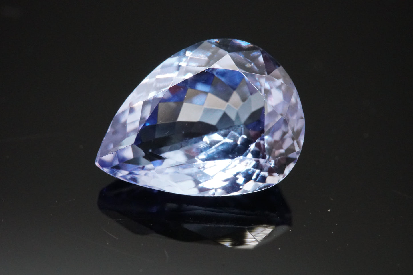 Natürlicher Tansanit aus Tansania – 3,62 ct – Birnenschliff – Unbehandelt