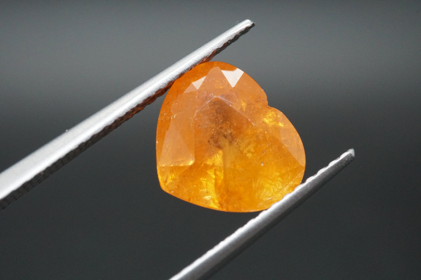 Natürlicher Spessartin-Granat aus Nigeria – 4,04 ct – Herzschliff – Unbehandelt