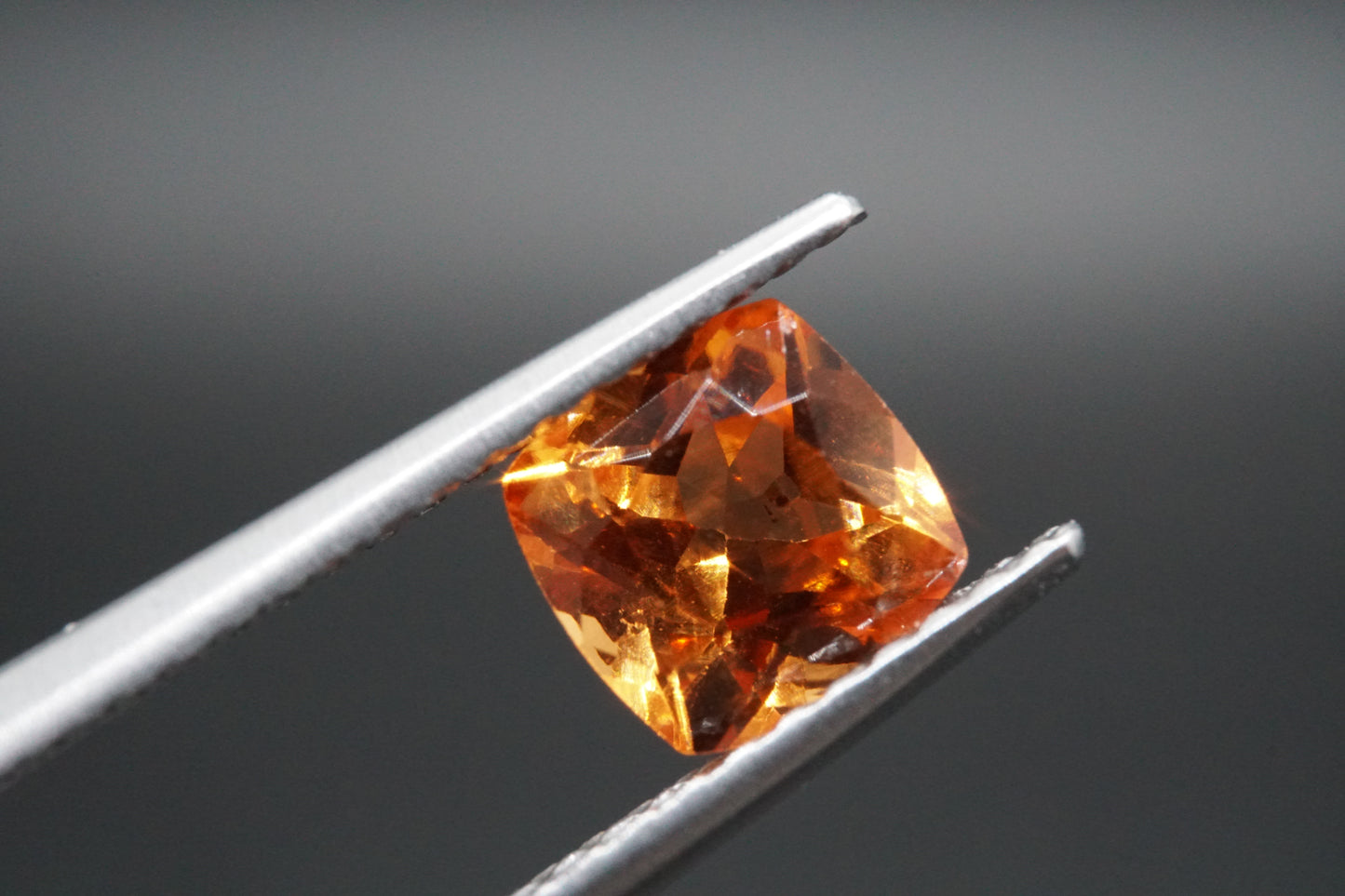 Natürlicher Spessartin-Granat aus Namibia – 1,07 ct – Kissenschliff – Unbehandelt
