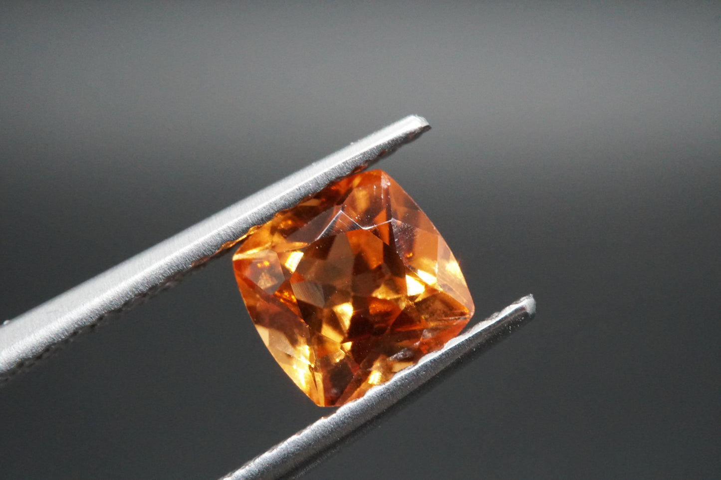 Natürlicher Spessartin-Granat aus Namibia – 1,07 ct – Kissenschliff – Unbehandelt
