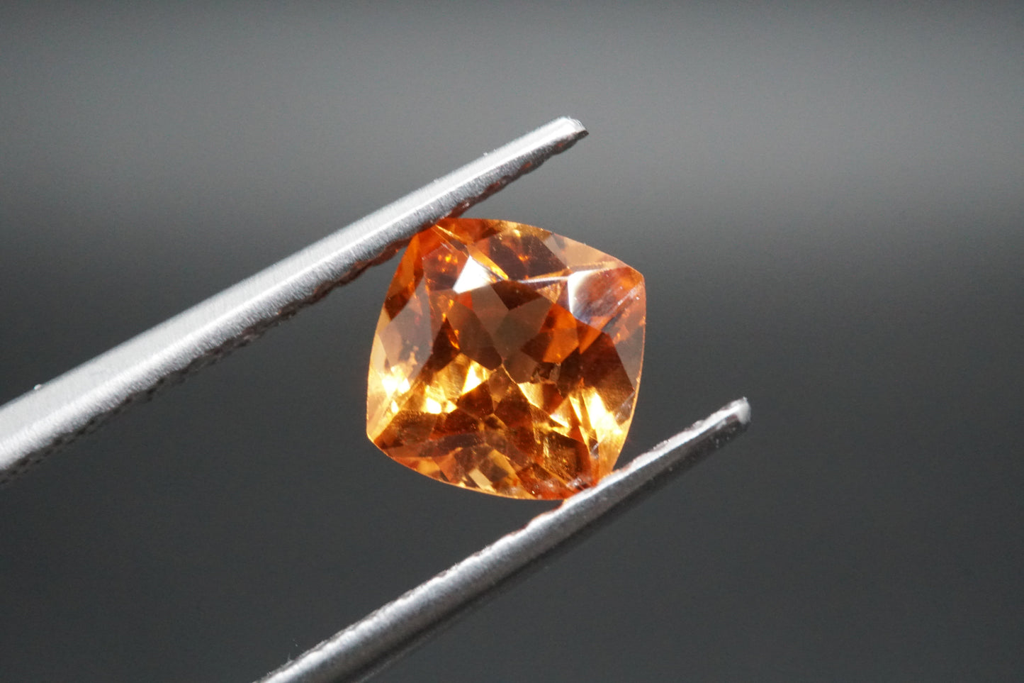Natürlicher Spessartin-Granat aus Namibia – 1,07 ct – Kissenschliff – Unbehandelt