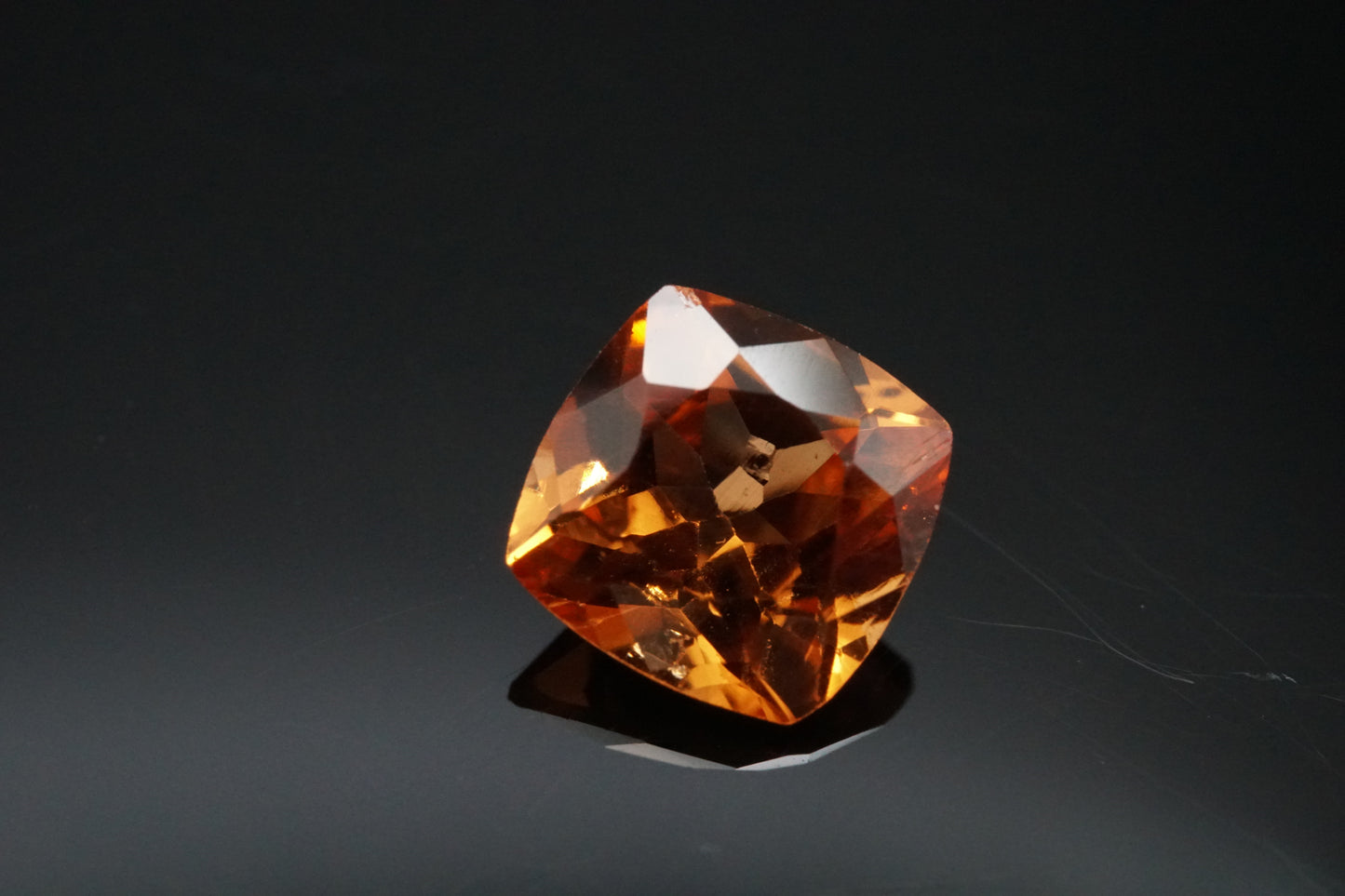 Natürlicher Spessartin-Granat aus Namibia – 1,07 ct – Kissenschliff – Unbehandelt