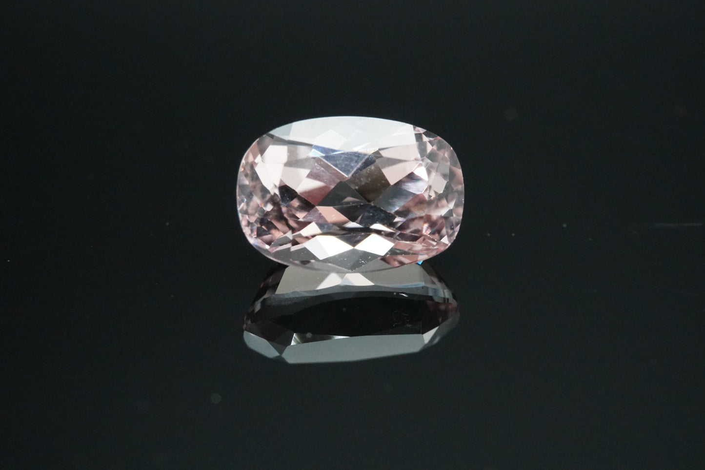 Morganit Naturell aus Brasilien – 1,3 ct – Cushion Cut