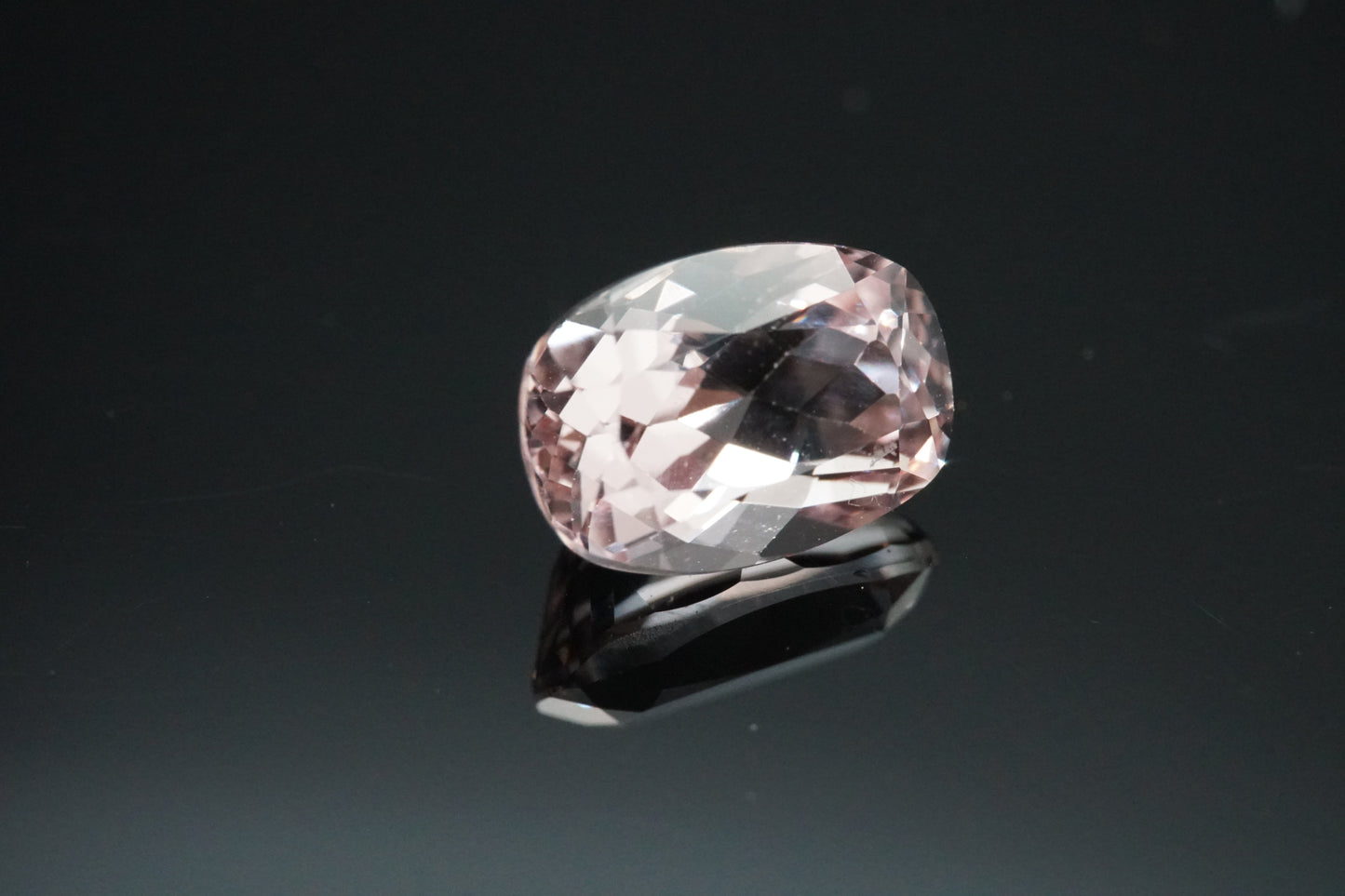 Morganit Naturell aus Brasilien – 1,3 ct – Cushion Cut