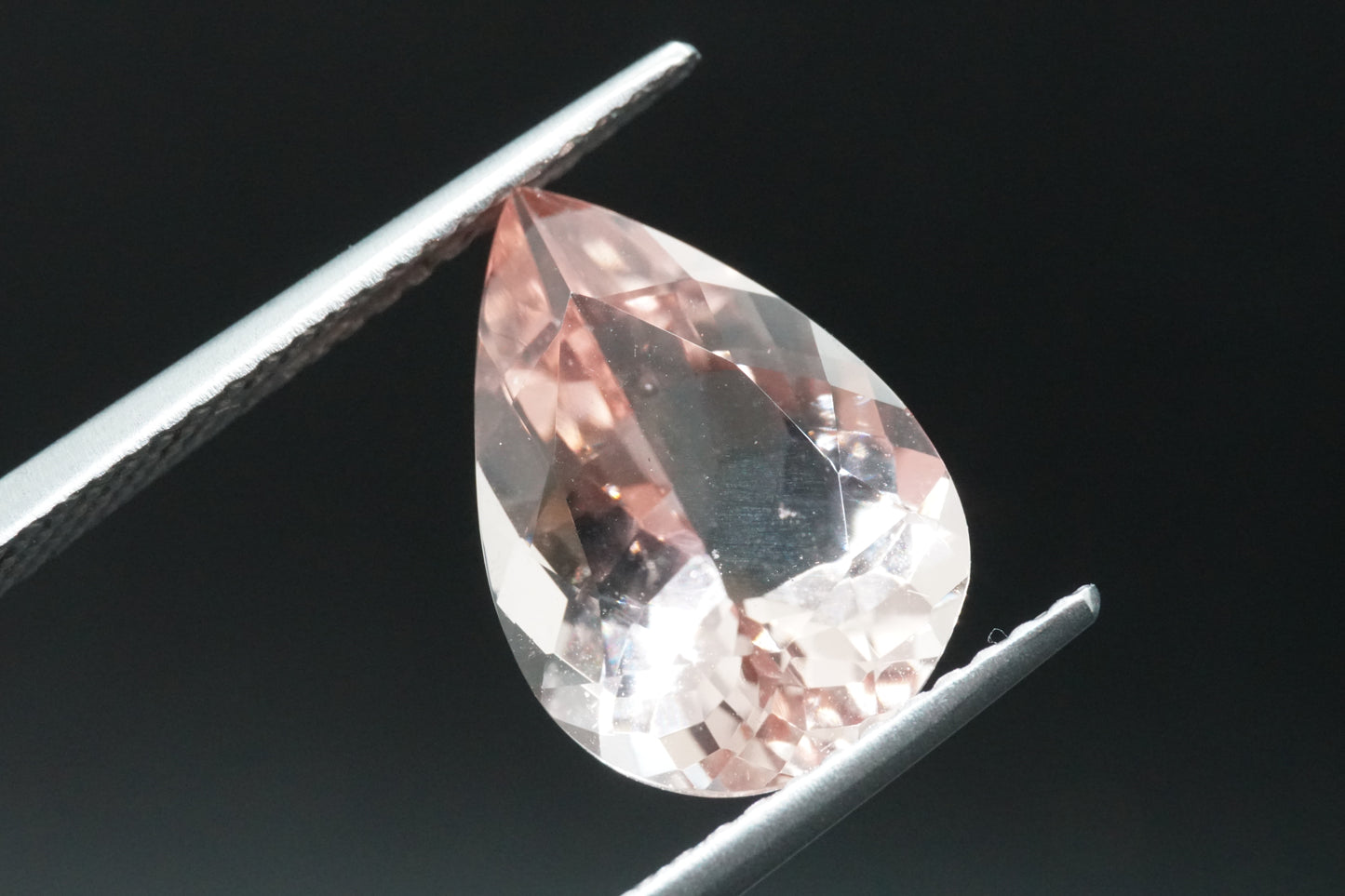 Morganit Naturell aus Brasilien – 3,46 ct – Pear Cut