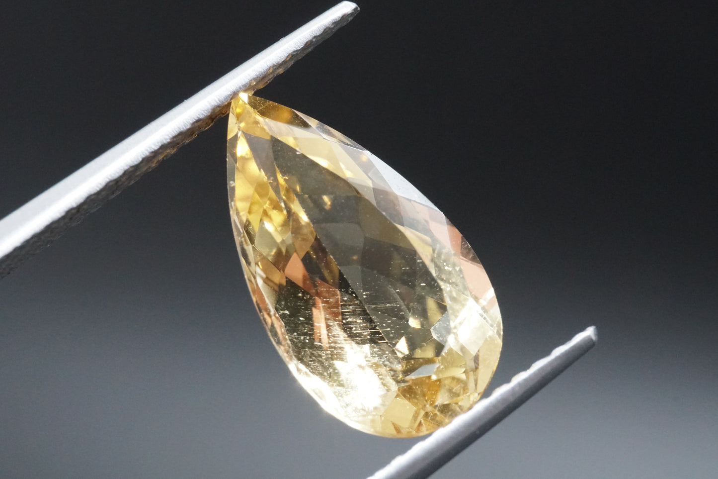 Heliodor Naturell aus Brasilien – 3,5 ct – Emerald Cut
