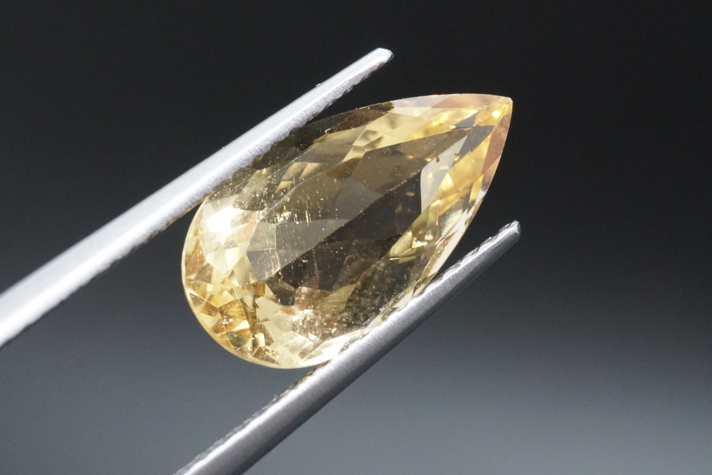 Heliodor Naturell aus Brasilien – 3,5 ct – Emerald Cut