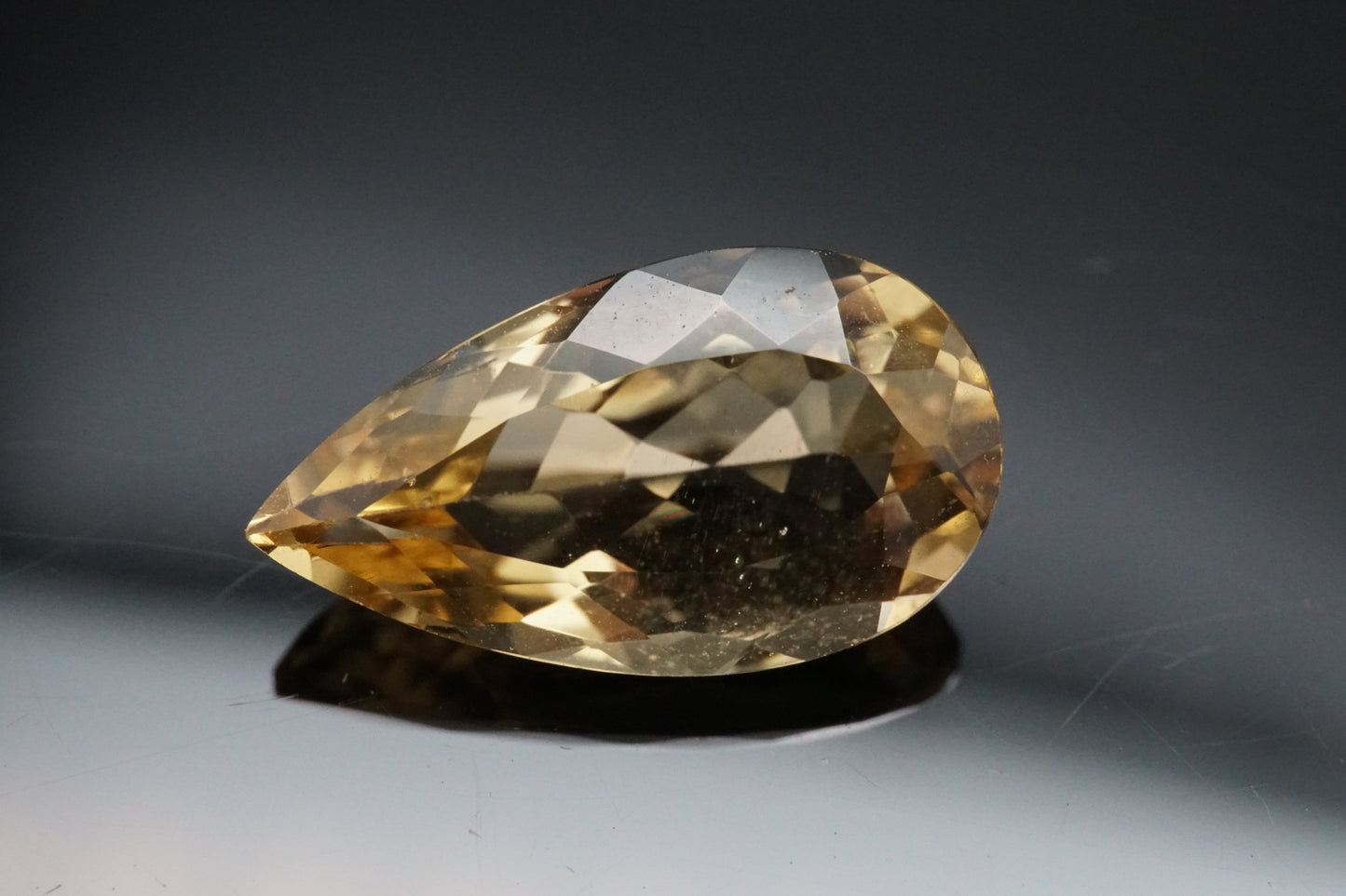 Heliodor Naturell aus Brasilien – 3,5 ct – Emerald Cut