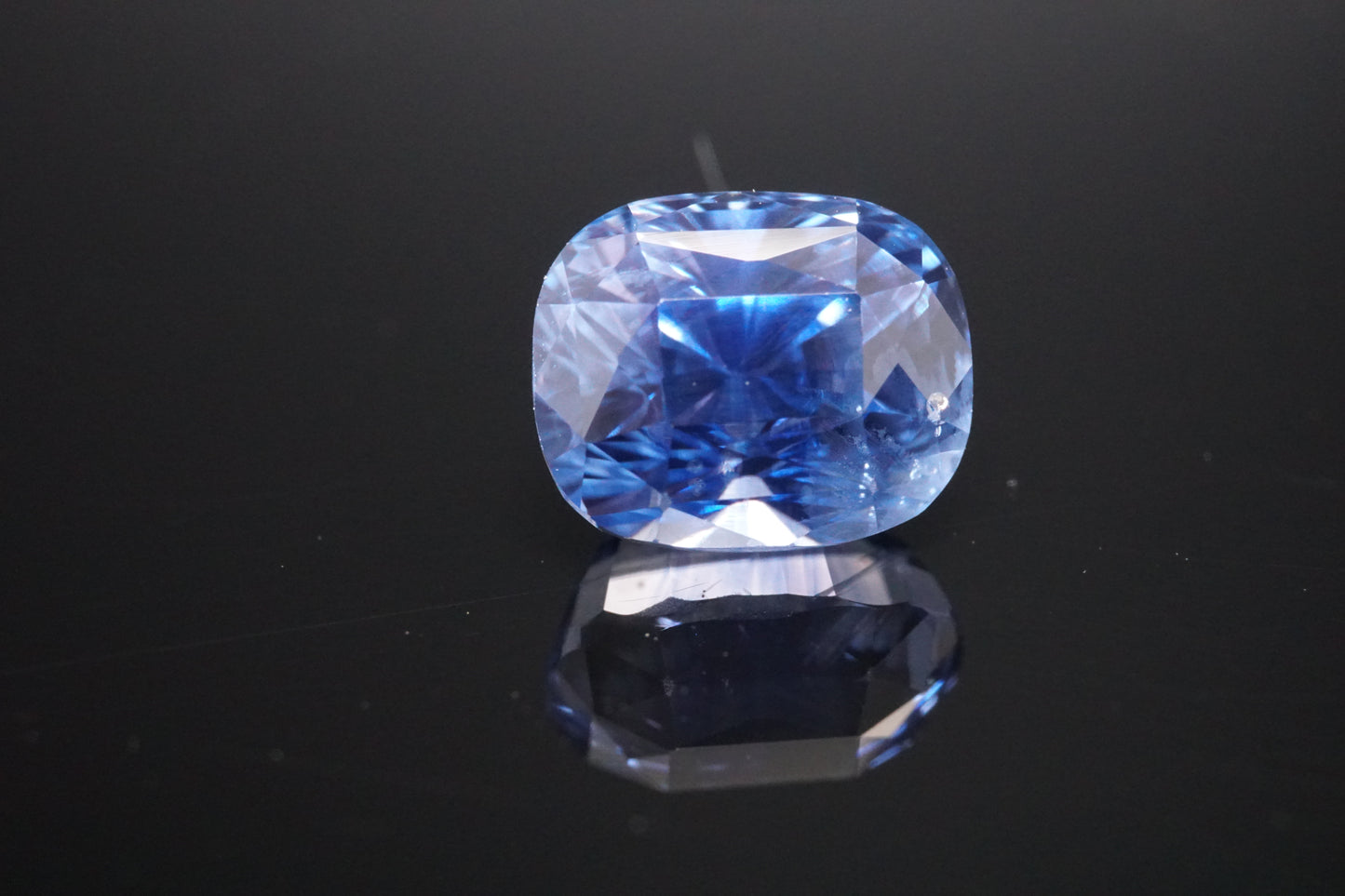 Natürlicher Blauer Saphir – 3,00 ct – Sri Lanka