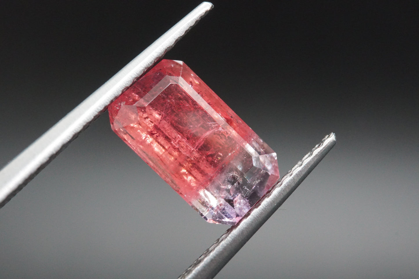 Natürlicher bicolorer Turmalin 2,61 ct Afghanistan unbehandelt
