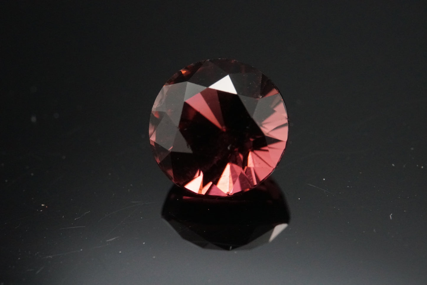 Natürlicher rosa-roter Turmalin 2,68 ct Madagaskar unbehandelt