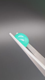 Chrysoprase cabochon