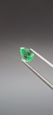 Tsavorite garnet pear