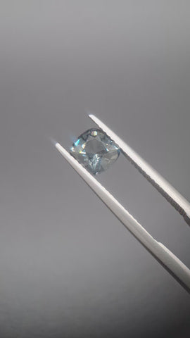 Grey Spinel