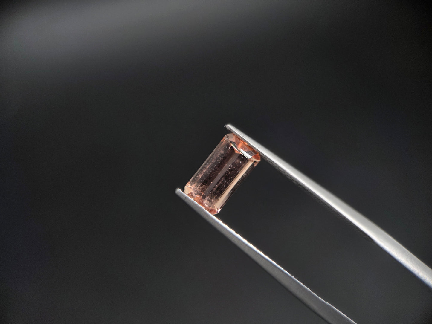 Imperial Topas aus Brasilien – Navette-Schliff – 1,28 ct