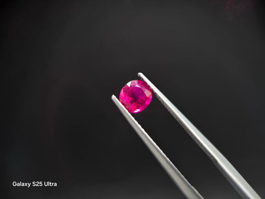 Seltener Rubin "Pigeon Blood" – 1,00 ct – Burma (Myanmar)