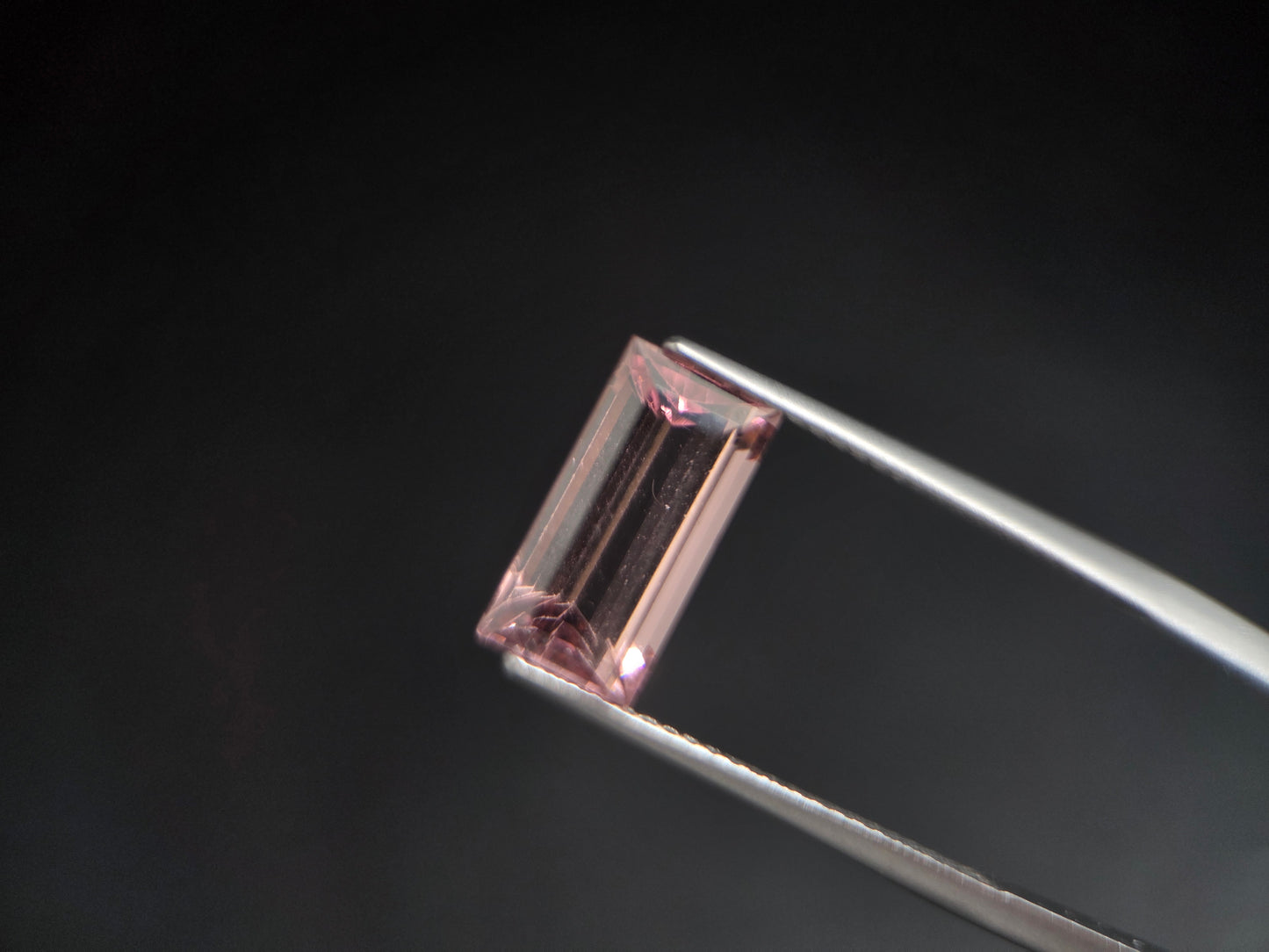 Exklusiver Pinker Turmalin – Brillanter Schliff – 3,29 ct