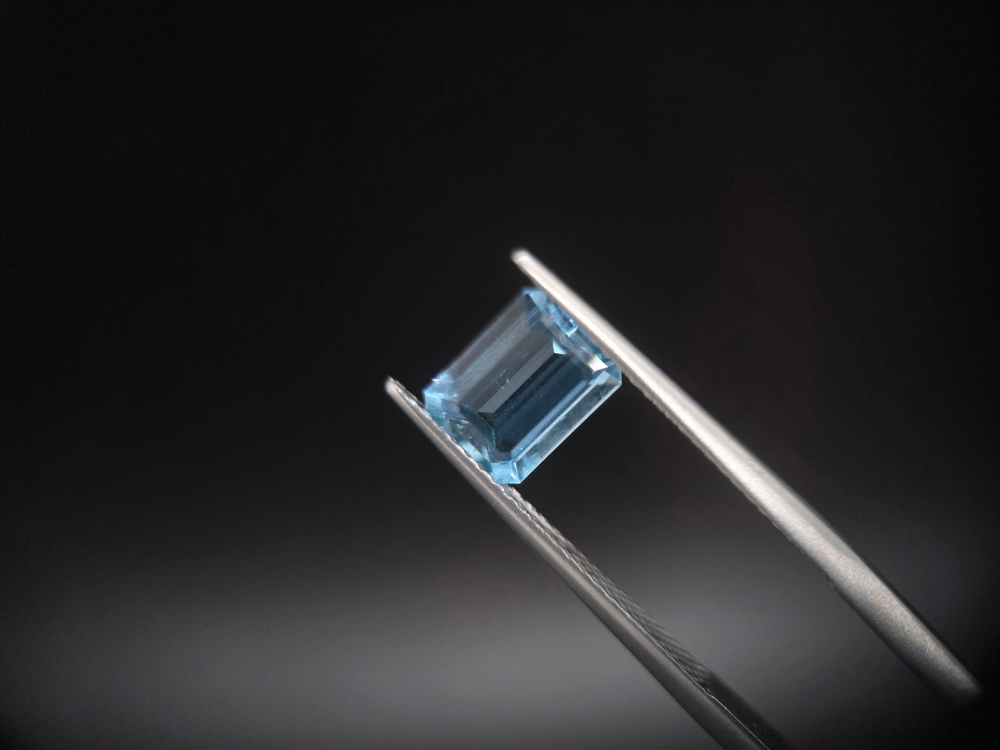 Exklusiver Aquamarin im Smaragdschliff – 1,24 Karat