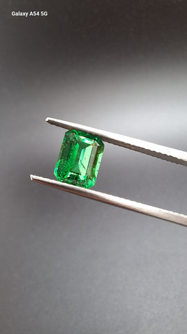 Tsavorit garnet Hexagonal