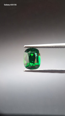 Tsavorit garnet