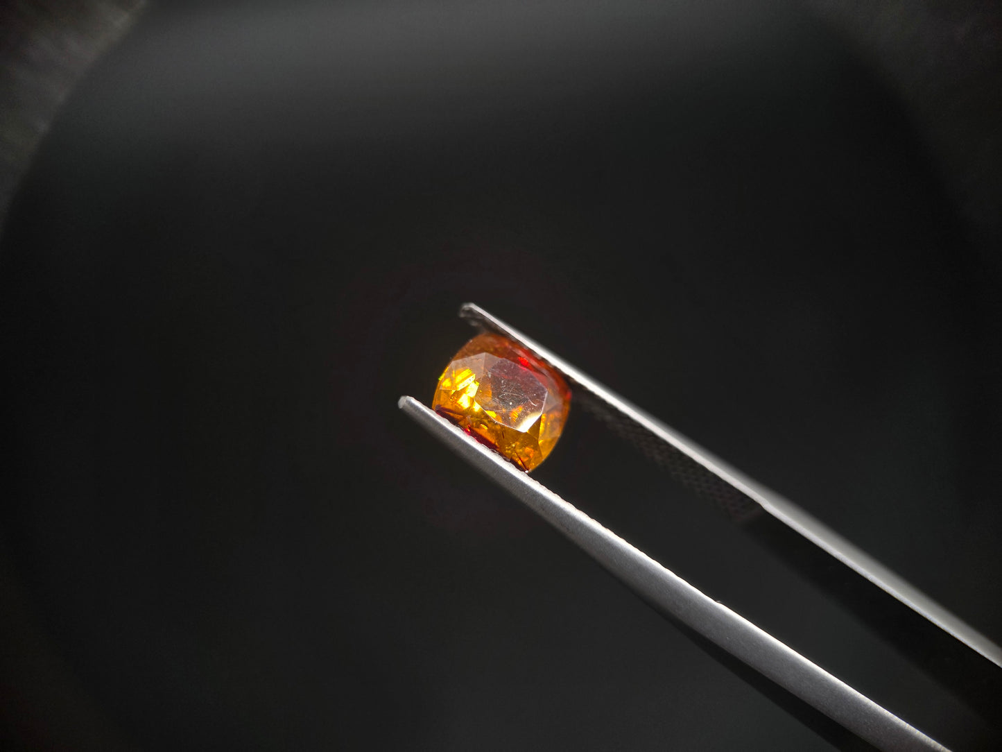 Exklusive Sphalerit – Großes Feuer & Brillanter Rundschliff – 2,29 ct