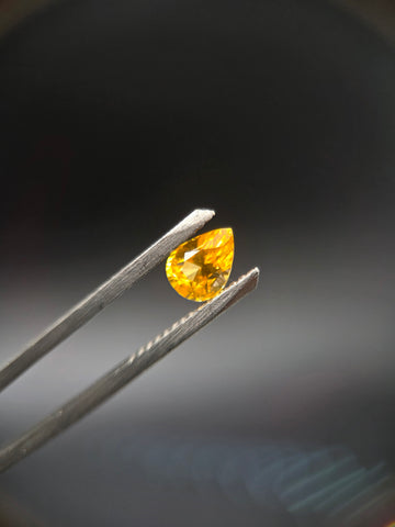 Yellow saphir